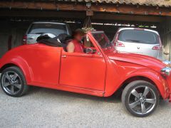 Louer une CITROËN 2CV Cabriolet Hoffmann de de 1987 (Photo 3)