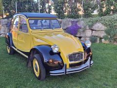 Louer une CITROËN 2CV Charleston  de de 1981 (Photo 2)