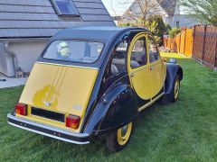 Louer une CITROËN 2CV Charleston  de de 1981 (Photo 3)