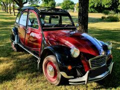 Louer une CITROËN 2CV Charleston de 1972 (Photo 1)