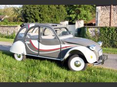Louer une CITROËN 2CV Chic de de 1973 (Photo 2)
