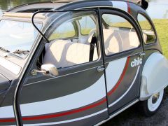 Louer une CITROËN 2CV Chic de de 1973 (Photo 3)