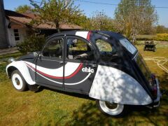 Louer une CITROËN 2CV Chic de de 1973 (Photo 4)