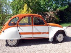 Louer une CITROËN 2CV Spot de de 1976 (Photo 3)