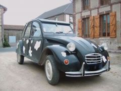 Louer une CITROËN 2CV Vache de de 1982 (Photo 1)