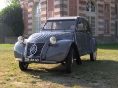 Louer une CITROËN 2CV de 1953 (Photo 0)