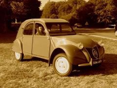 Louer une CITROËN 2CV de de 1953 (Photo 3)