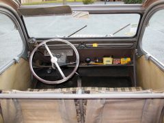 Louer une CITROËN 2CV de de 1955 (Photo 5)