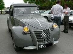 CITROËN 2CV (Photo 1) CITROËN 2CV (Photo 1)