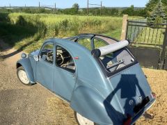 Louer une CITROËN 2CV de de 1962 (Photo 3)