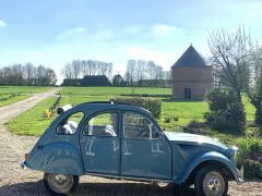 Louer une CITROËN 2CV de de 1972 (Photo 1)