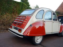 Louer une CITROËN 2CV de de 1973 (Photo 2)