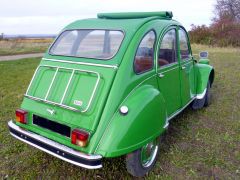 Louer une CITROËN 2CV de de 1974 (Photo 5)