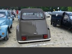 Louer une CITROËN 2CV de de 1975 (Photo 3)