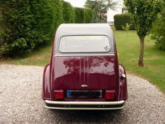 Louer une CITROËN 2CV de de 1977 (Photo 4)