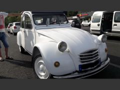 Louer une CITROËN 2CV de 1977 (Photo 0)