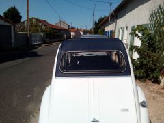 Louer une CITROËN 2CV de de 1977 (Photo 4)