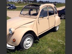 Louer une CITROËN 2CV de de 1982 (Photo 1)