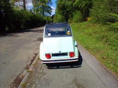 Louer une CITROËN 2CV de de 1983 (Photo 2)