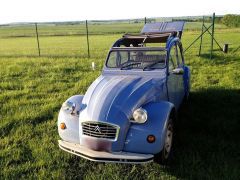 Louer une CITROËN 2CV de 1984 (Photo 0)