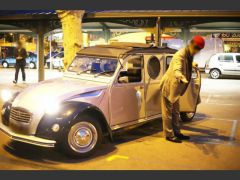 Louer une CITROËN 2CV de de 1984 (Photo 2)