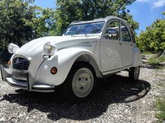 Louer une CITROËN 2CV de de 1986 (Photo 1)