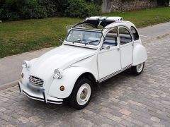 Louer une CITROËN 2CV de de 1989 (Photo 2)