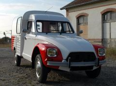 Louer une CITROËN Acadiane de de 1982 (Photo 1)