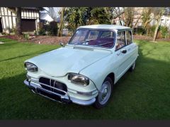 Louer une CITROËN AMI 6 de 1962 (Photo 1)