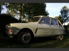 Louer une CITROËN AMI 8 berline de de 1970 (Photo 2)