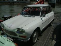 Louer une CITROËN Ami 8 de de 1969 (Photo 3)