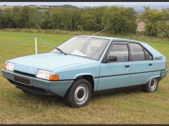 Louer une CITROËN BX 14RE de de 1983 (Photo 2)