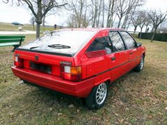 Louer une CITROËN BX 16 TRS de de 1984 (Photo 2)