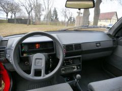 Louer une CITROËN BX 16 TRS de de 1984 (Photo 5)