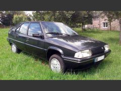 Louer une CITROËN BX TD Millésime de 1991 (Photo 0)