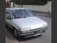 Louer une CITROËN BX Turbo D de de 1990 (Photo 2)