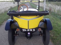 Louer une CITROËN C2 de de 1922 (Photo 4)