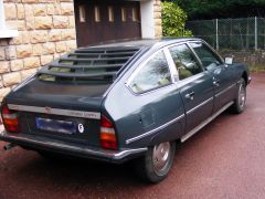 Louer une CITROËN CX 2000 Pallas de de 1977 (Photo 2)