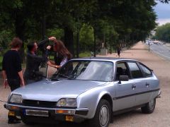 Louer une CITROËN CX 2500 GTI Turbo de de 1984 (Photo 2)