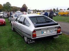 Louer une CITROËN CX Pallas IE Automatic de de 1984 (Photo 2)