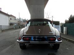 Louer une CITROËN D Super 5 de de 1973 (Photo 2)