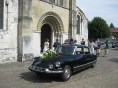 Louer une CITROËN DS 19 Pallas de de 1967 (Photo 1)