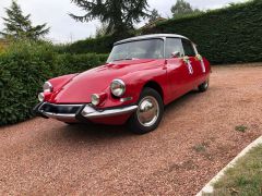 Louer une CITROËN DS 19 de de 1963 (Photo 2)