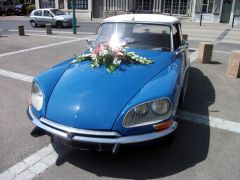 Louer une CITROËN DS 19 de de 1970 (Photo 4)