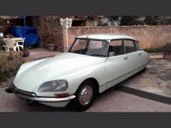 Louer une CITROËN DS 20 Pallas de de 1969 (Photo 2)