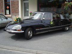 Louer une CITROËN DS 20 Pallas de de 1970 (Photo 2)