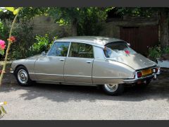 Louer une CITROËN DS 20 Pallas de de 1973 (Photo 2)