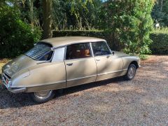 Louer une CITROËN DS 20 Pallas de de 1974 (Photo 2)