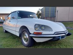 Louer une CITROËN DS 21 IE de de 1970 (Photo 2)