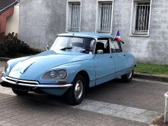 Louer une CITROËN DS 21 Pallas  de de 1973 (Photo 1)